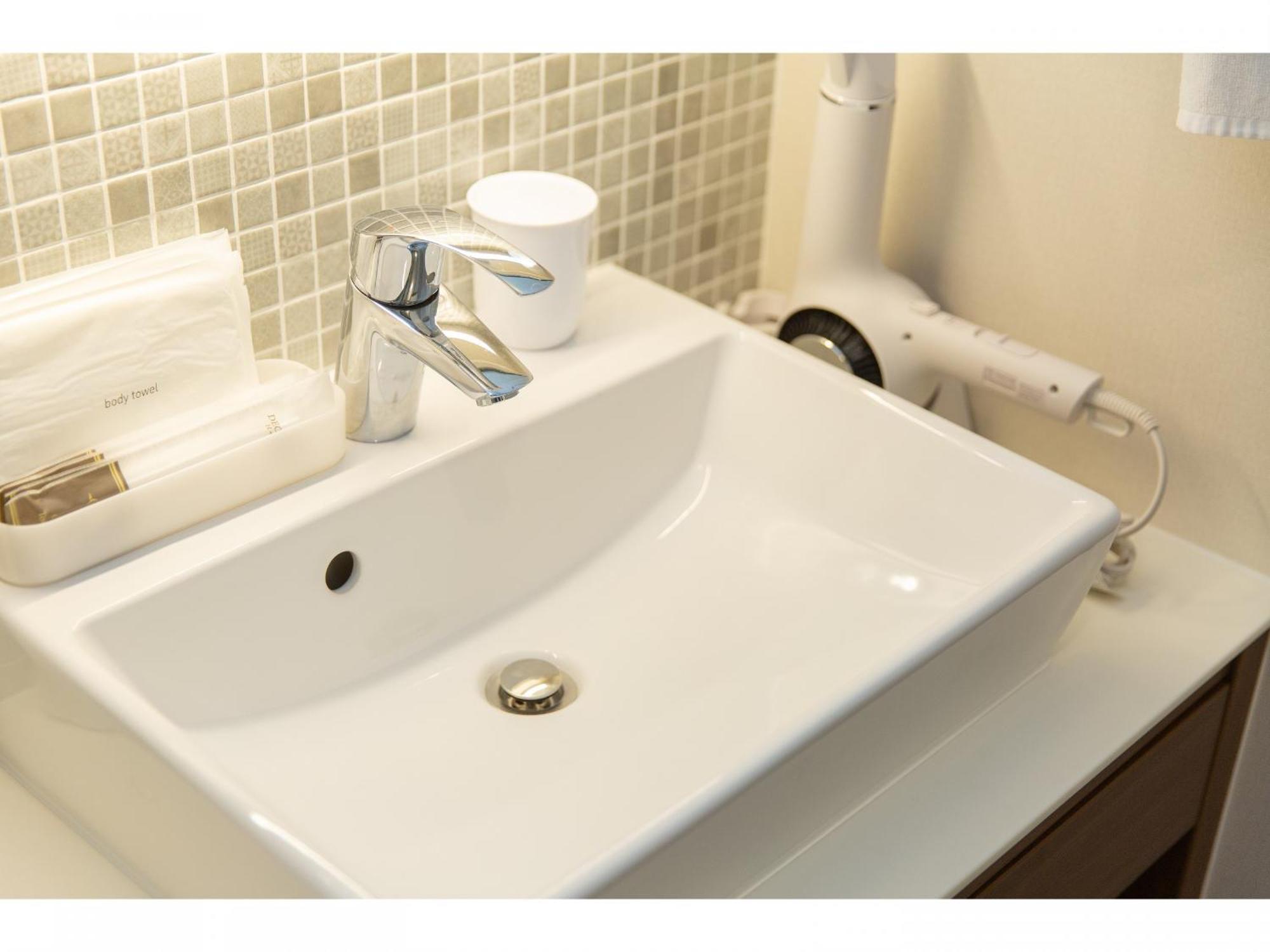 Grand Base Hiroshima Ekimae Lejlighedshotel Eksteriør billede